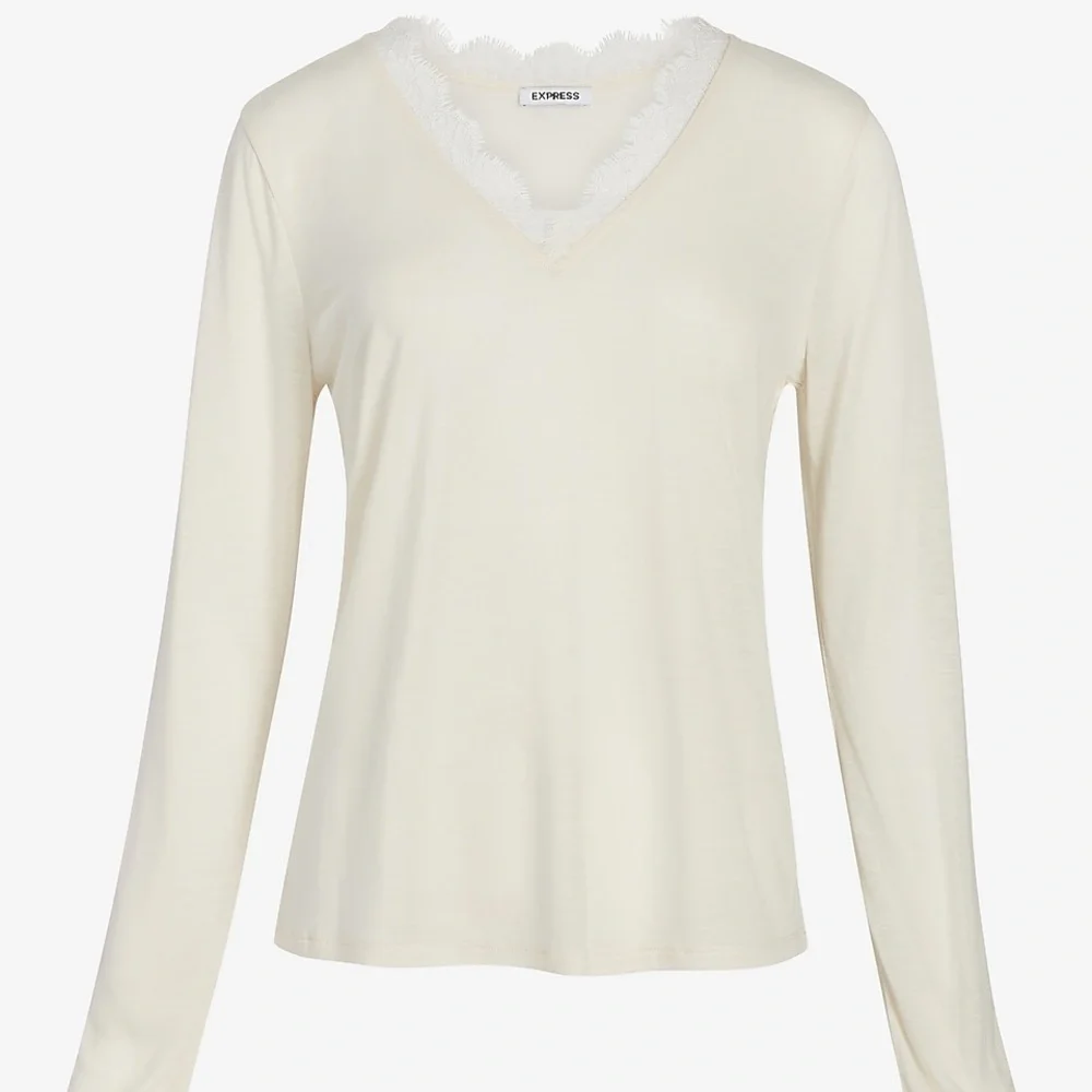 Express Relaxed Lace Pieced V-Neck Tee NWT S - Picture 4 of 11